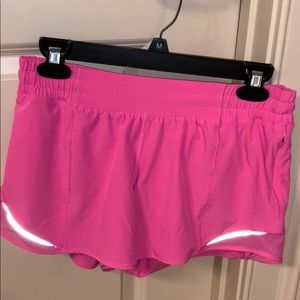 Lululemon Hotty Hot 4” shorts